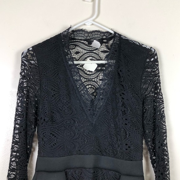 ✨Dice Long Sleeve Dress w/ Lace Detail✨ - Picture 2 of 5